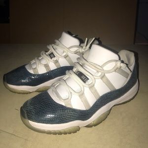 Jordan retro 11 low